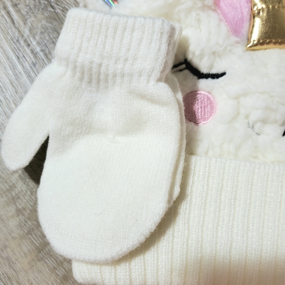 Last one🥰 NWT Toddler white and pink Unicorn hat and mitten set Size 2-4T - Picture 7 of 8